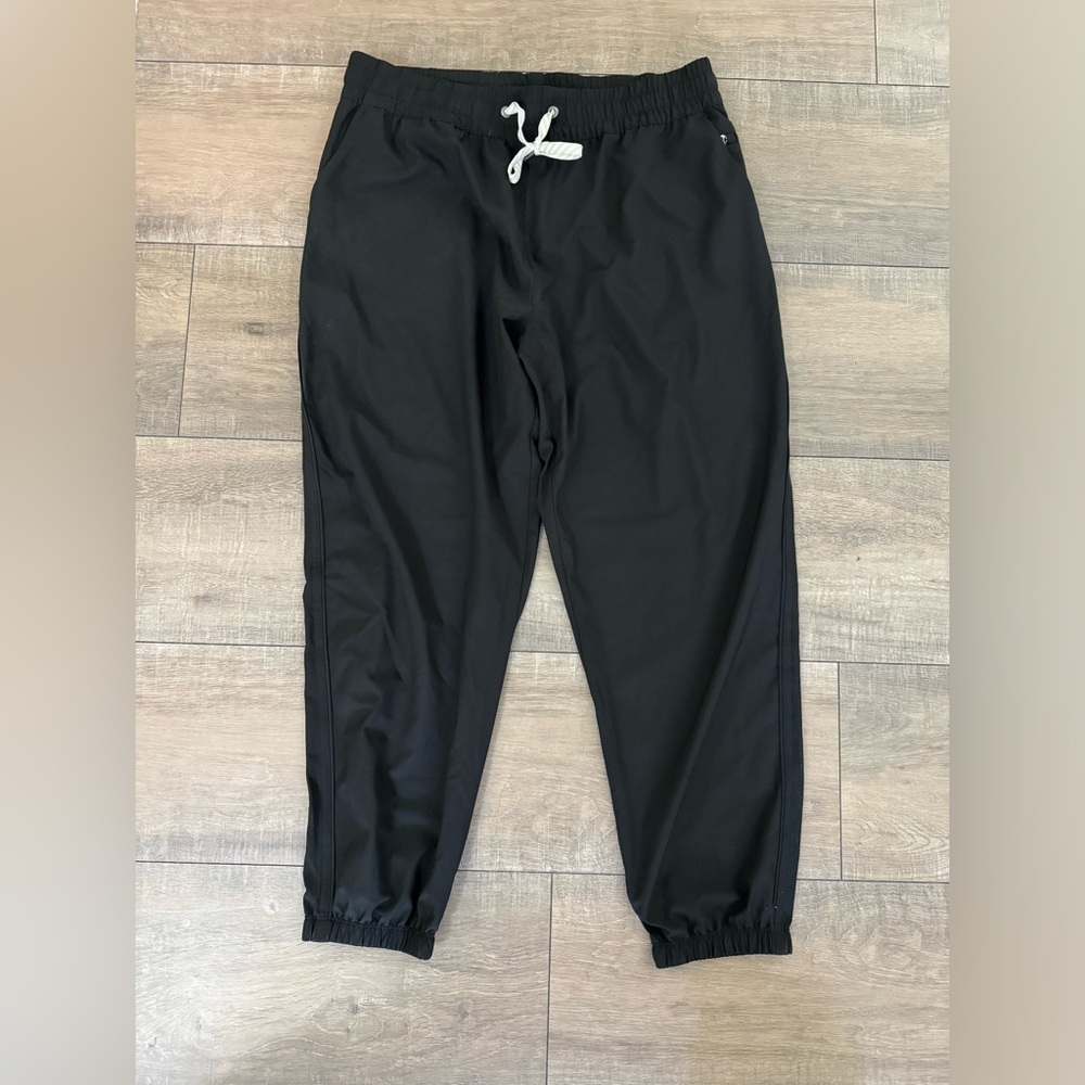 Vuori Lightweight Joggers